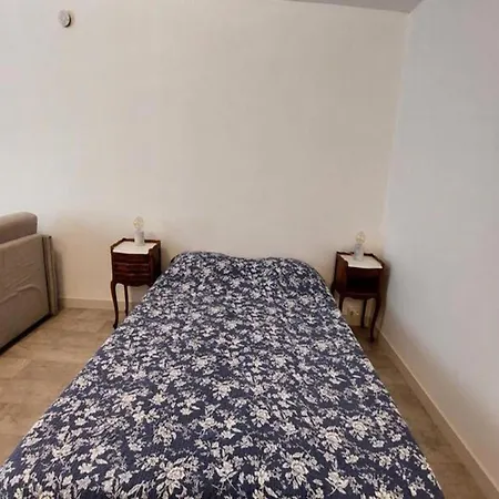 Studio For 2 People *